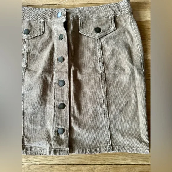 ✨ Blue Spice Taupe Corduroy‎ Mini Skirt Snap Front High Waist Size 9 ✨ - Picture 3 of 10